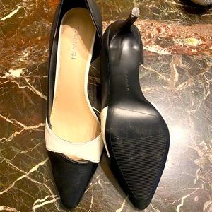 Navy blue and white heels they are comfortable.